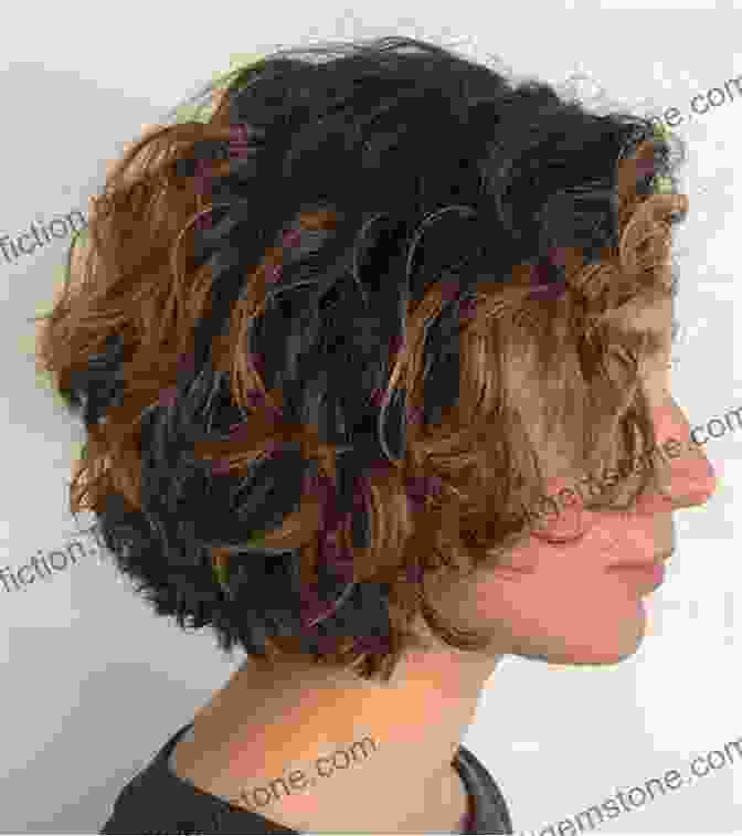 Curly Bob For Women With Thick Hair. Best 60 Short Hairstyles For Women With Thick Hair