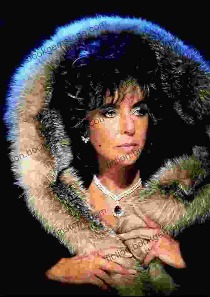 Elizabeth Taylor Wearing A Diamond Necklace And Fur Coat Luxury After The Terror Elizabeth Taylor